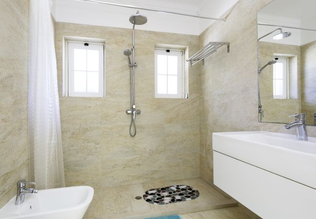 Quarto em Cascais - BeGuest Casa Birre Quarto 6
