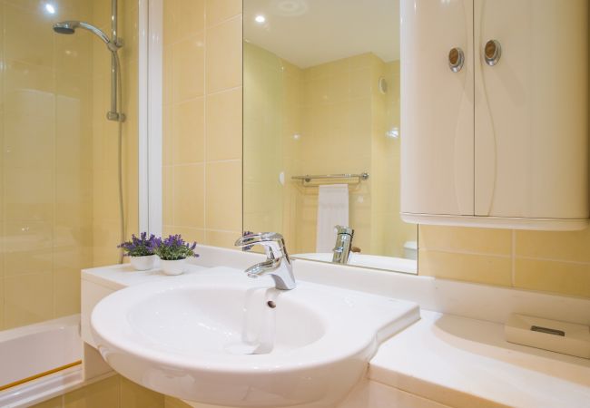 Apartamento em Funchal - The Cliff Side Apartment - by MHM