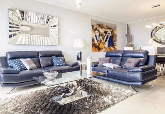 Apartamento en Caniço - Apartment Orion - by MHM Apartamento en Caniço - Apartment Orion - by MHM