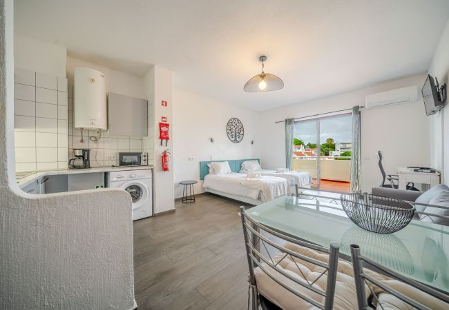 Apart-hotel em Albufeira - T0.N.503.A B_Jardim 2p/0q