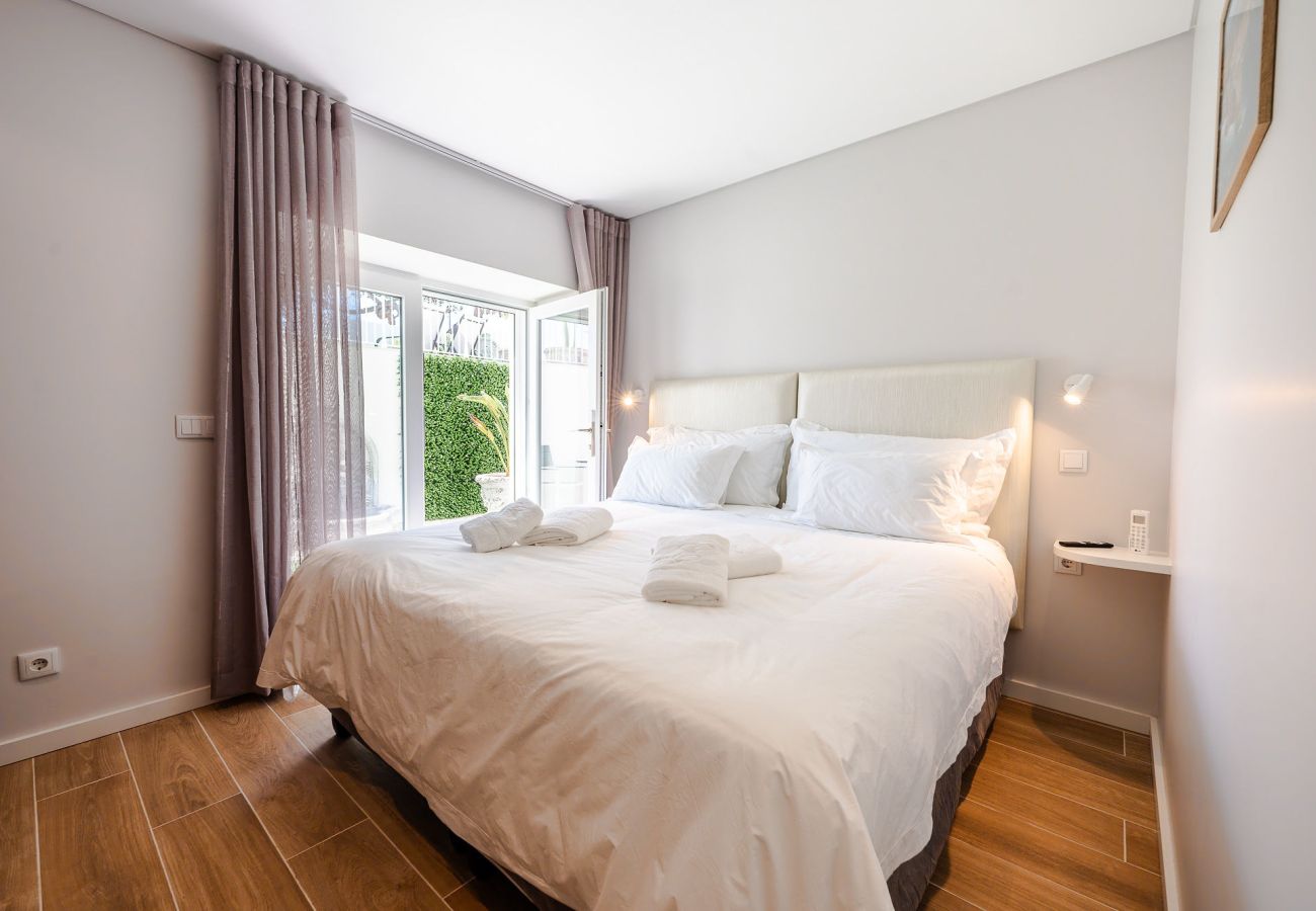 Rent by room in Estoril - BeGuest Estoril Guesthouse Suite Sagres 