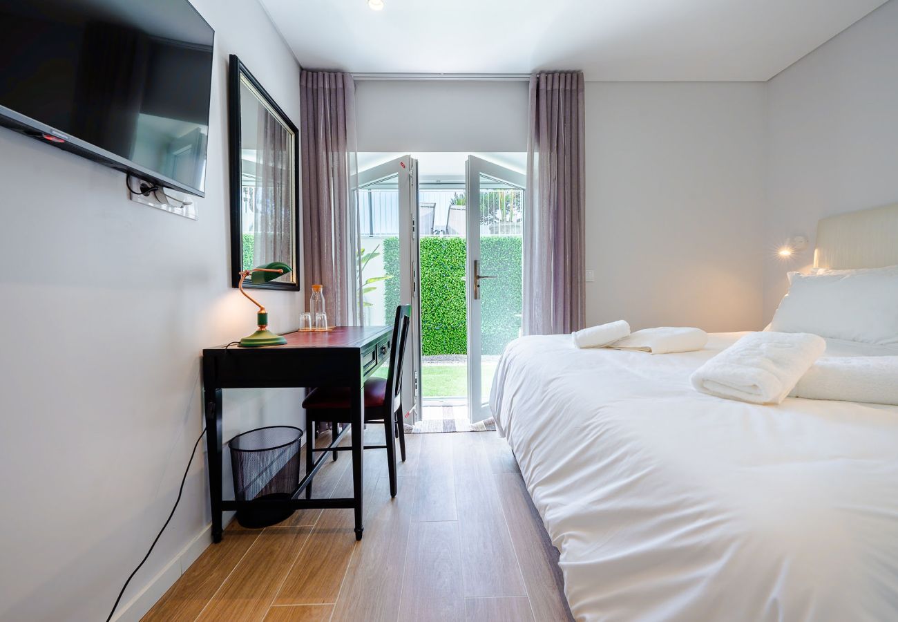 Rent by room in Estoril - BeGuest Estoril Guesthouse Suite Sagres 