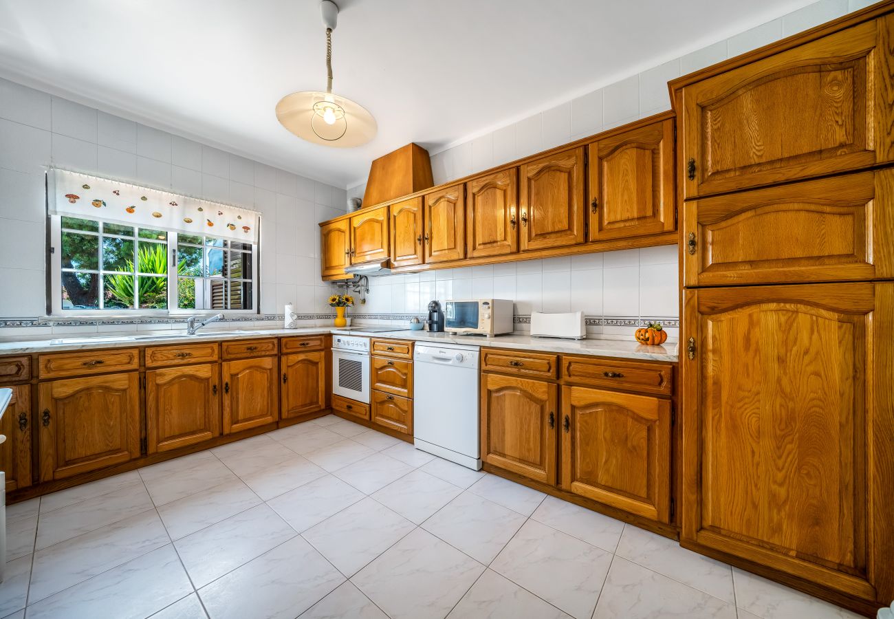 House in Monte Gordo - BeGuest Margarida Beach House