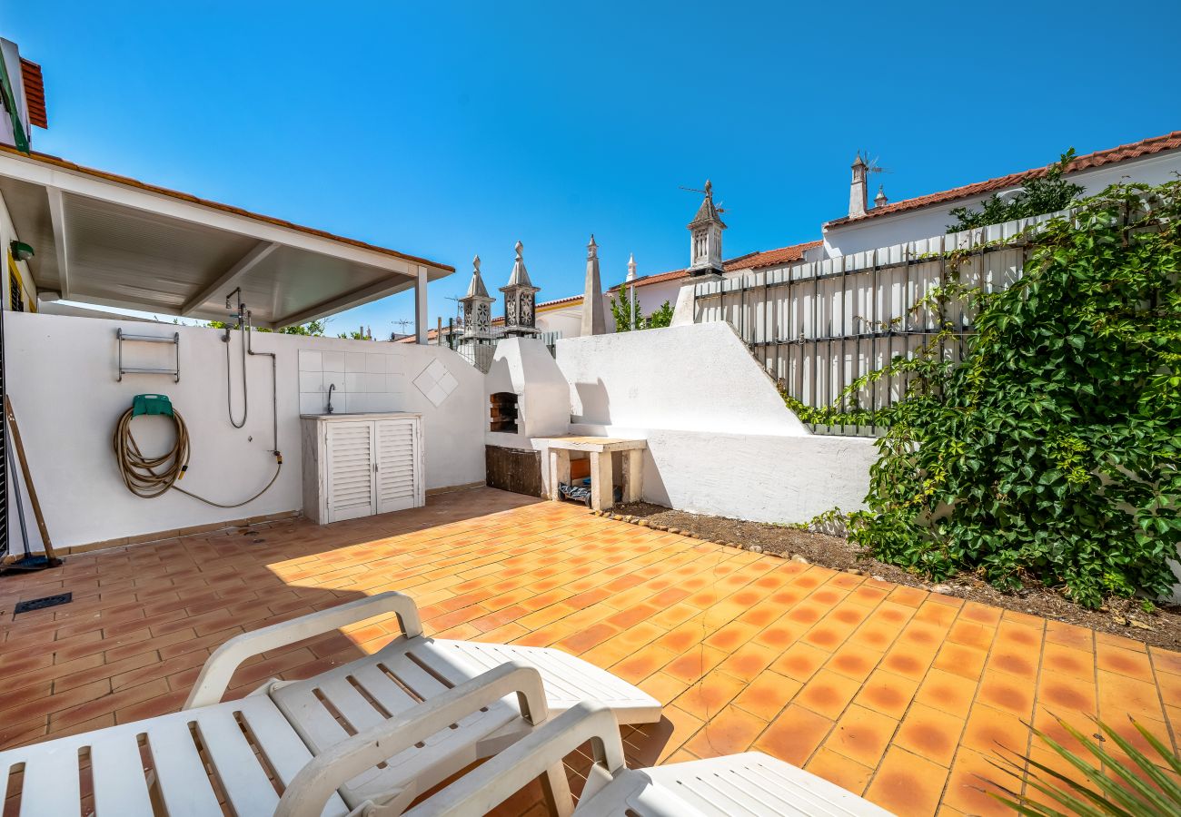 House in Monte Gordo - BeGuest Margarida Beach House