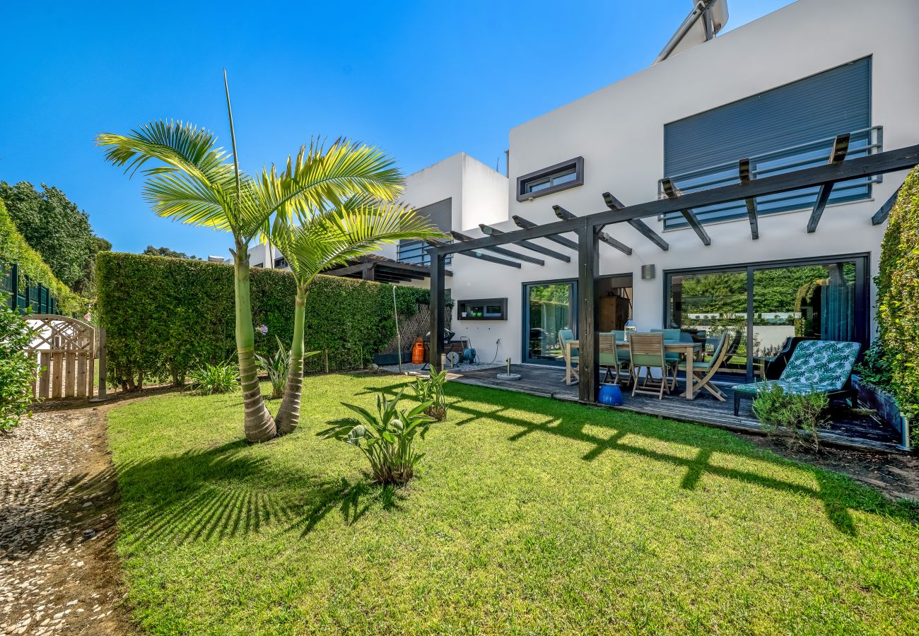 Terraced House in Olhos D´Água - BeGuest Falésia Family Home