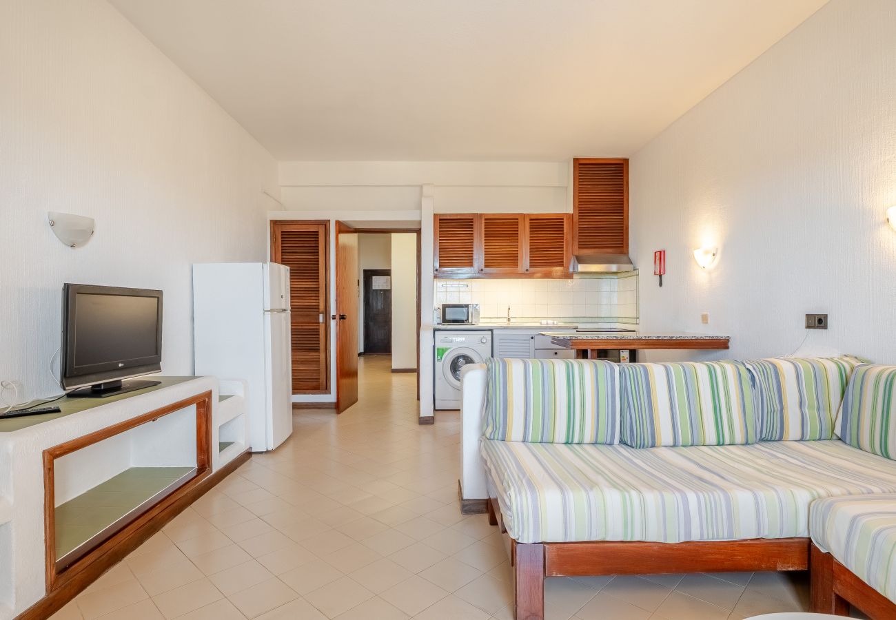 Apartamento en Albufeira - T1.B.VM.O.411A B_Jardim 4p/1q