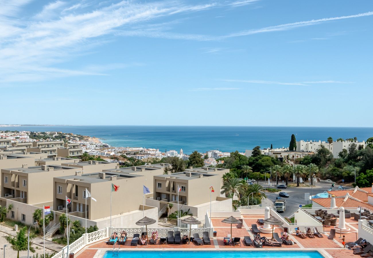 Apartamento en Albufeira - T1.B.VM.O.411A B_Jardim 4p/1q